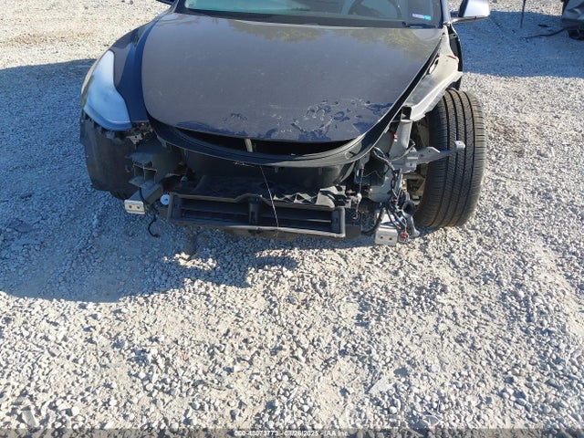 5YJ3E1EA6MF973137 Tesla MODEL 3