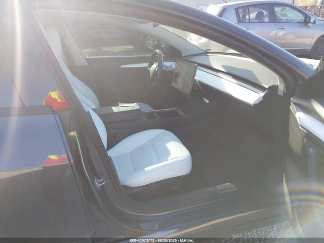 2021 TESLA MODEL 3 5YJ3E1EA6MF973137 Photo 4