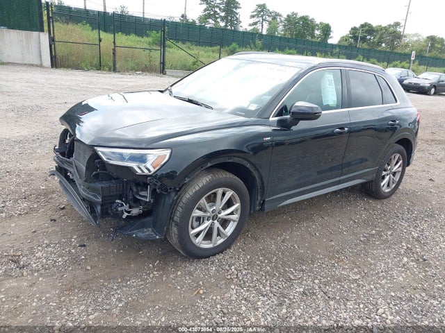 2023 AUDI Q3 WA1DECF3XP1128878 Photo 1