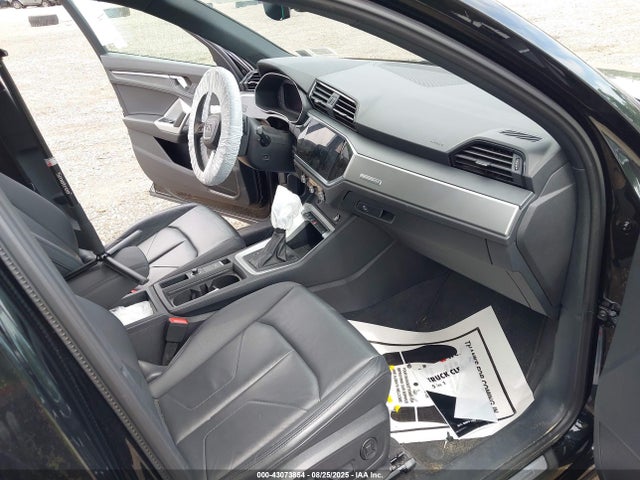 2023 AUDI Q3 WA1DECF3XP1128878 Photo 4