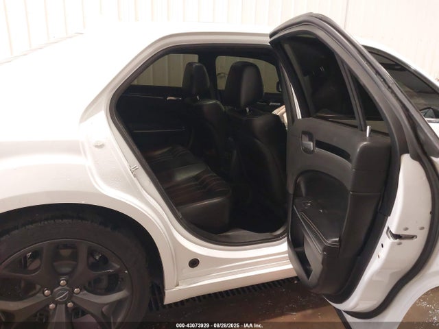 Chrysler 300 2021 2C3CCABG7MH537412 Image 8