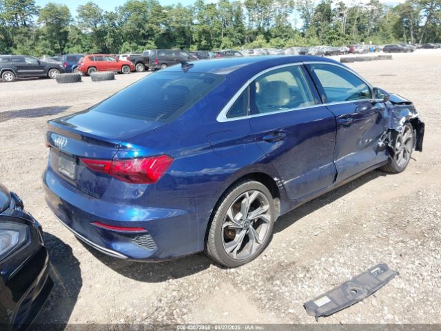 2022 AUDI A3 WAUBUDGY0NA078292 Photo 3