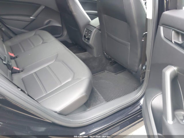 1VWBA7A32JC032517 Volkswagen tsi