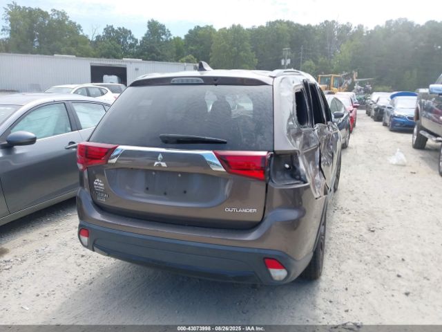 2018 MITSUBISHI OUTLANDER JA4AD3A38JZ018658 Photo 3