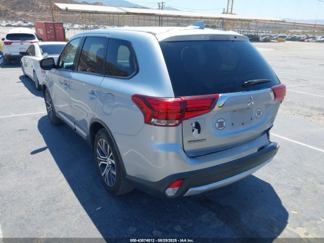 2017 MITSUBISHI OUTLANDER JA4AD3A35HZ059159 Photo 2
