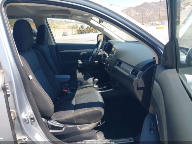 2017 MITSUBISHI OUTLANDER JA4AD3A35HZ059159 Photo 4