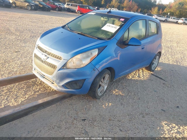Chevrolet ll0 2014 KL8CB6S96EC466486 Image 2