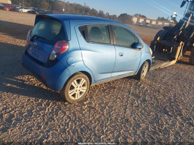 Chevrolet ll0 2014 KL8CB6S96EC466486 Image 4