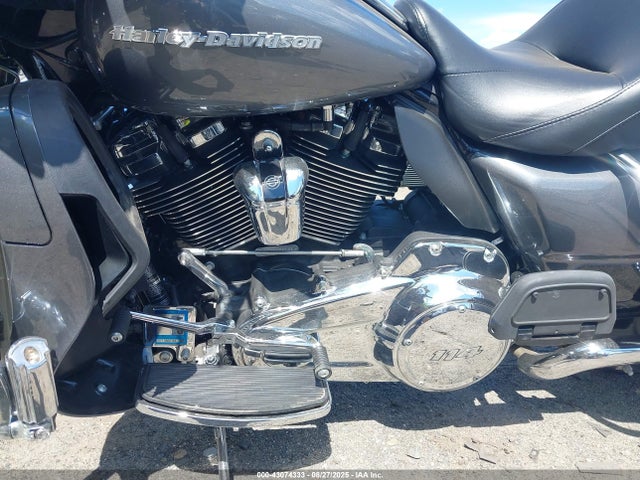 2021 HARLEY-DAVIDSON FLHTK 1HD1KEF14MB647814 Photo 8