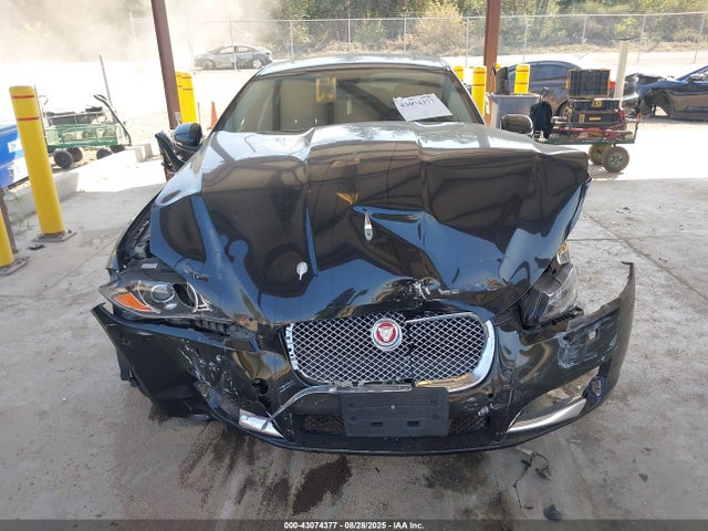 SAJWJ0EF9E8U28437 Jaguar s/c ulev