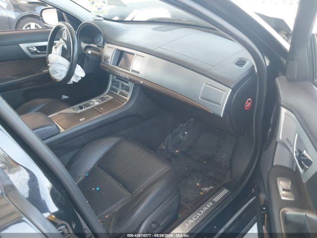 2014 JAGUAR XF SAJWJ0EF9E8U28437 Photo 4