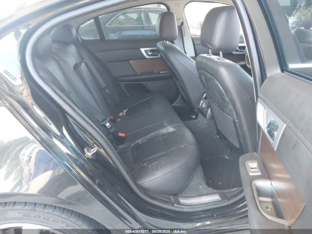 2014 JAGUAR XF SAJWJ0EF9E8U28437 Photo 7