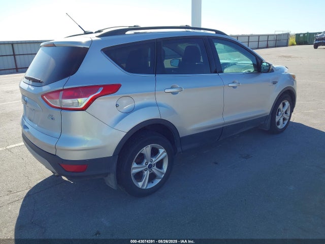 1FMCU9G94FUB84723 Ford 2015