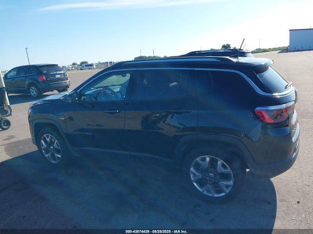 3C4NJDCBXJT180275 Jeep Compass