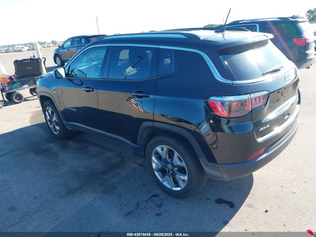 3C4NJDCBXJT180275 Jeep Compass