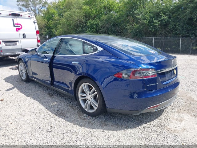 2015 TESLA MODEL S 5YJSA1S28FF091877 Photo 2