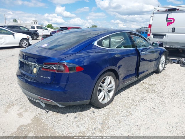2015 TESLA MODEL S 5YJSA1S28FF091877 Photo 3