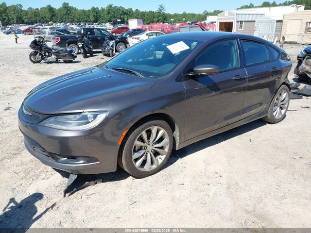 Chrysler 2015 2015 1C3CCCBB9FN673700 Image 2
