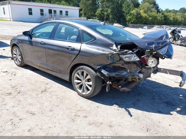Chrysler 2015 2015 1C3CCCBB9FN673700 Image 3
