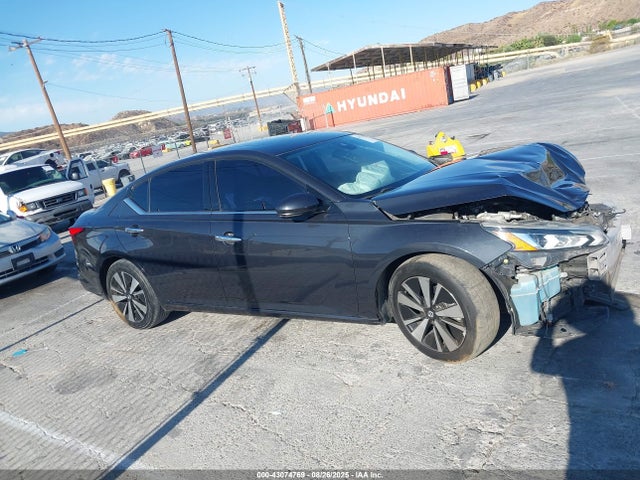 Nissan 2019 2019 1N4BL4EV3KC173689 Image 14