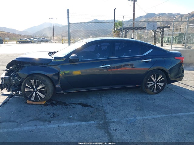 Nissan 2019 2019 1N4BL4EV3KC173689 Image 15