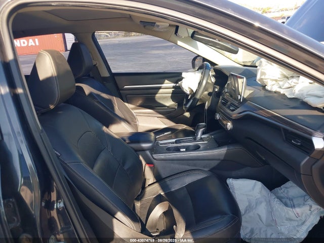 Nissan 2019 2019 1N4BL4EV3KC173689 Image 5