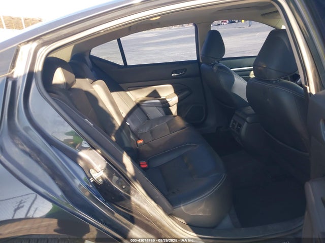 Nissan 2019 2019 1N4BL4EV3KC173689 Image 8