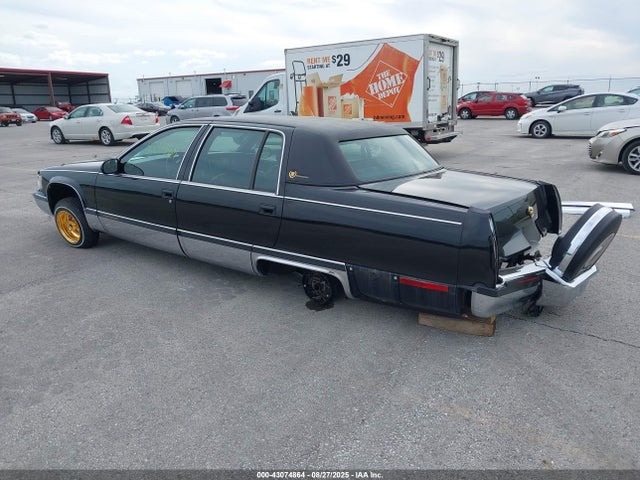 1995 CADILLAC FLEETWOOD 1G6DW52P5SR710522 Photo 2