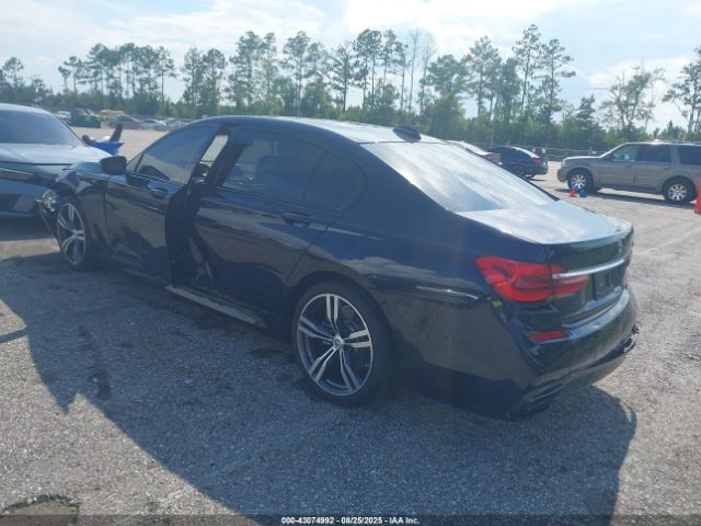 2016 BMW 740I WBA7E2C51GGD99912 Photo 2