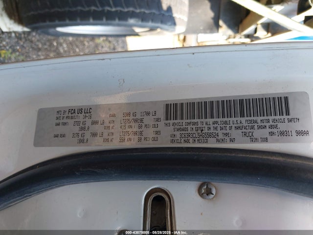 RAM 2017 2017 3C63R3CL5HG556524 Image 9