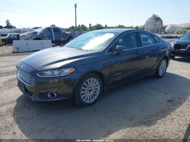 Ford 2015 2015 3FA6P0LU4FR170591 Image 2