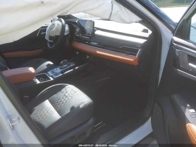 2024 MITSUBISHI OUTLANDER JA4J3WA89RZ010189 Photo 4