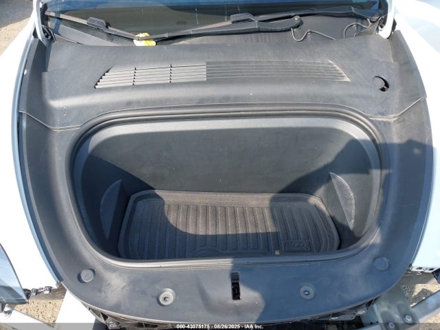 2020 TESLA MODEL Y 5YJYGDEE2LF059275 Photo 9