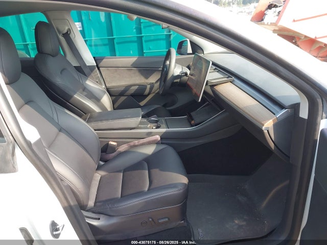 2020 TESLA MODEL Y 5YJYGDEE2LF059275 Photo 4