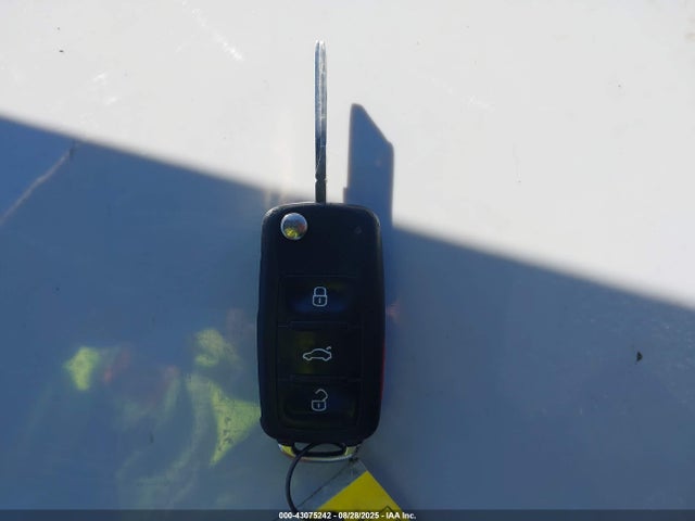 1VWBT7A34FC054021 Volkswagen Passat