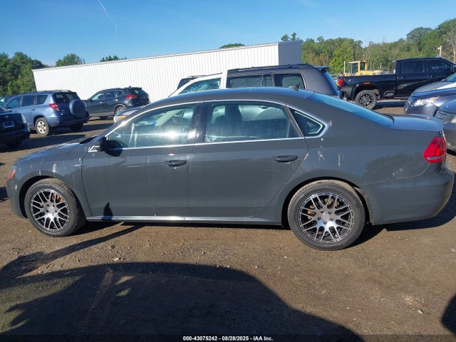 1VWBT7A34FC054021 Volkswagen Passat