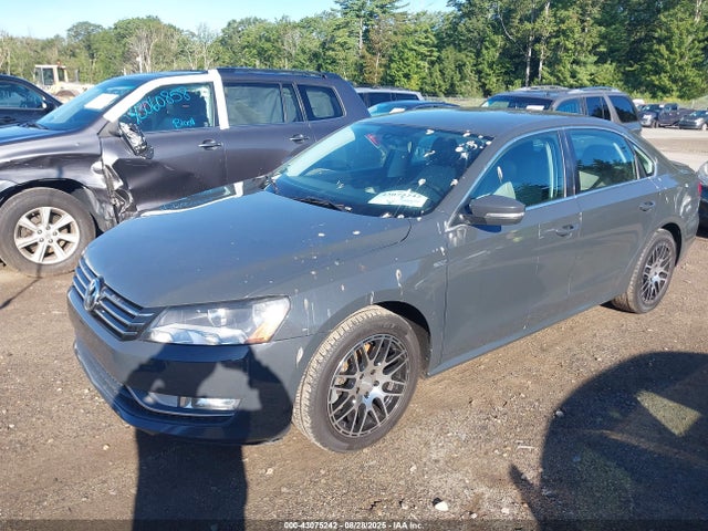 1VWBT7A34FC054021 Volkswagen Passat