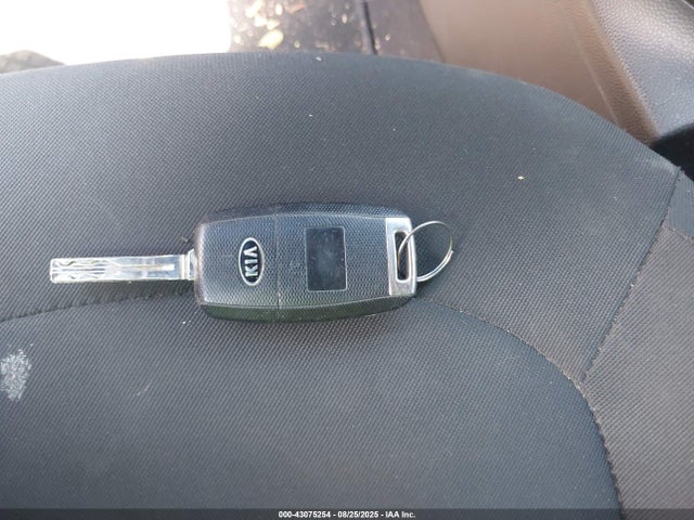 KIA dohc gdi gamma 2014 KNDJN2A27E7020844 Image 11