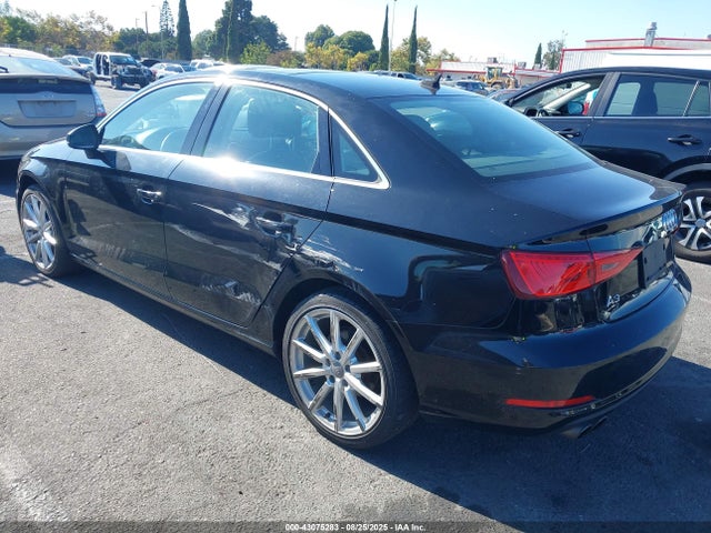 2015 AUDI A3 WAUACGFF5F1101938 Photo 2