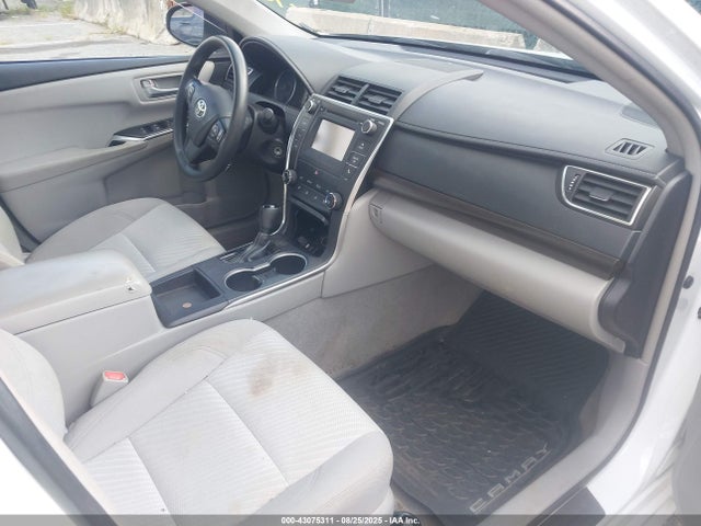 Продаж на аукціоні авто 2017 Toyota Camry Le, vin: 4T1BF1FK0HU268567, номер лоту: 43075311