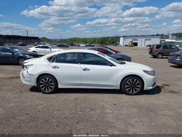 1N4AL3AP3JC151574 Nissan 2018