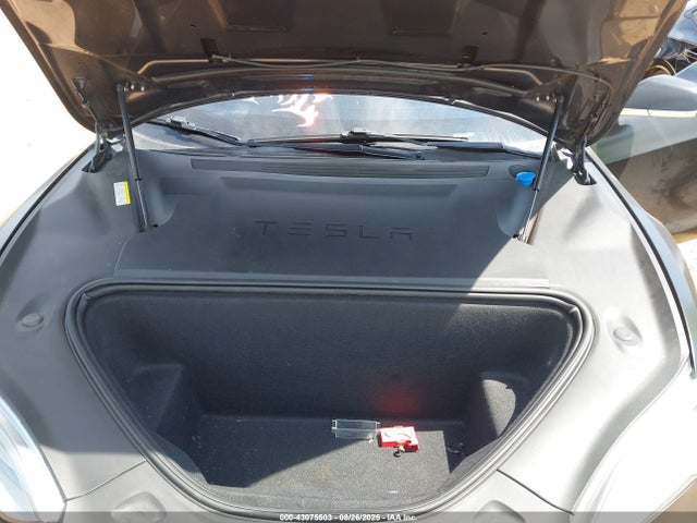 2016 TESLA MODEL S 5YJSA1E19GF175405 Photo 9