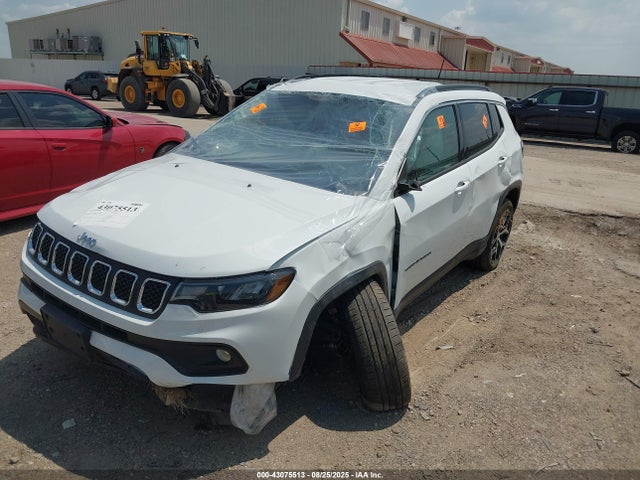 Jeep Compass 2024 3C4NJDBN3RT607139 Image 2