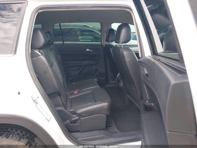 1V2CR2CA4JC505900 Volkswagen fsi