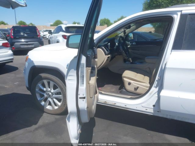 2017 JEEP GRAND CHEROKEE 1C4RJFBG5HC851643 Photo 4