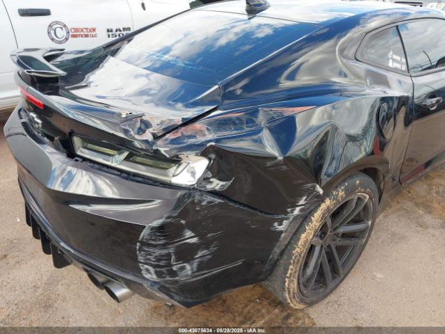 2016 CHEVROLET CAMARO 1G1FF1R71G0145677 Photo 5