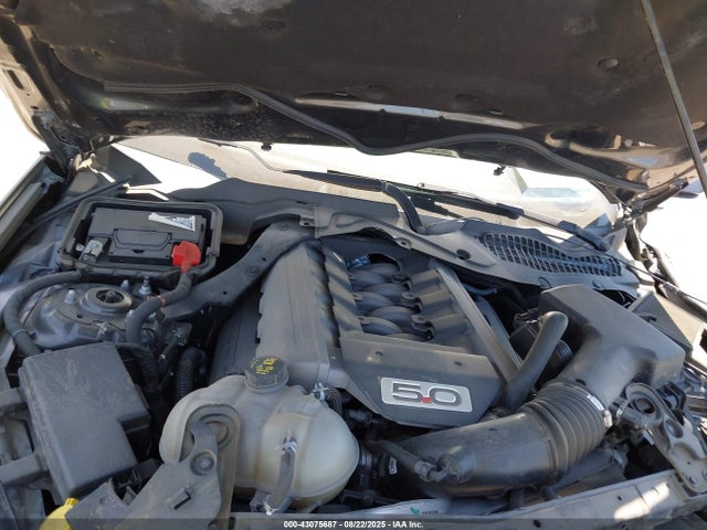 Ford 5.0l 4v premium fuel 2017 1FA6P8CF4H5319524 Image 10