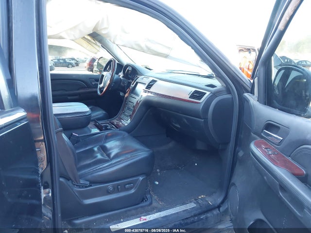 2008 CADILLAC ESCALADE ESV 1GYFK66878R258201 Photo 4