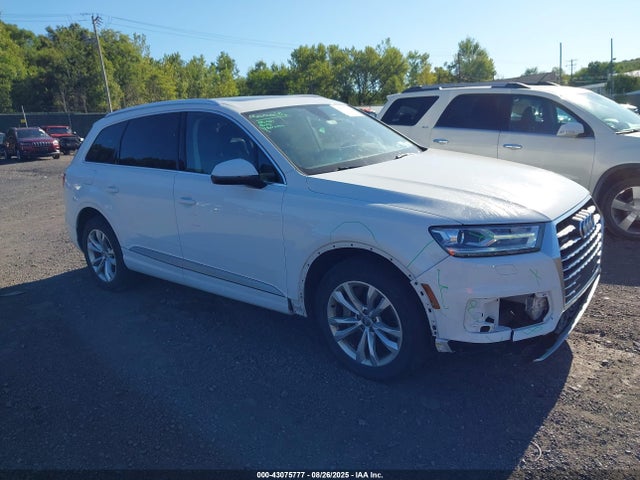 2017 AUDI Q7 WA1AHAF78HD048349 Photo 0