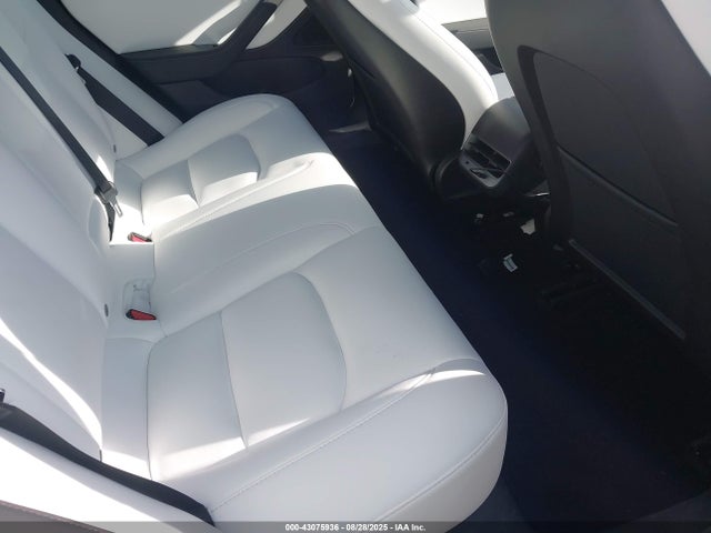 5YJ3E1EB6LF622297 Tesla MODEL 3